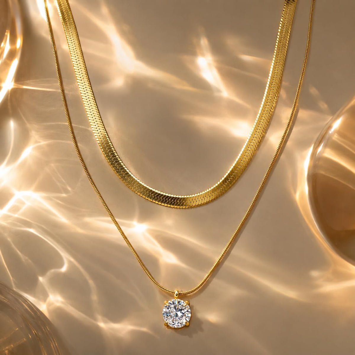 Solitaire Double Layer Pendant Necklace (Golden, White)
