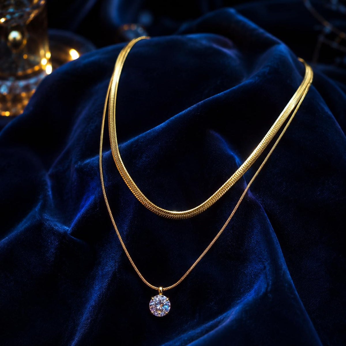 Solitaire Double Layer Pendant Necklace (Golden, White)